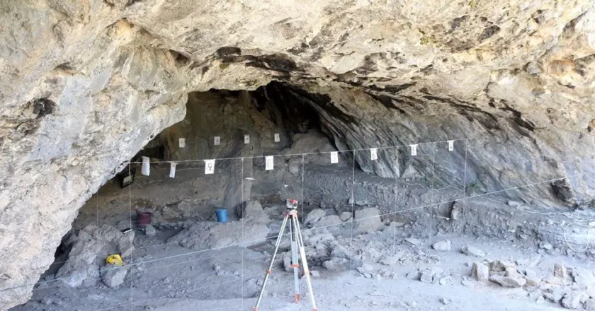 Kahramanmaraş’ta 13 Bin Yıllık Dikiş Malzemeleri Bulundu