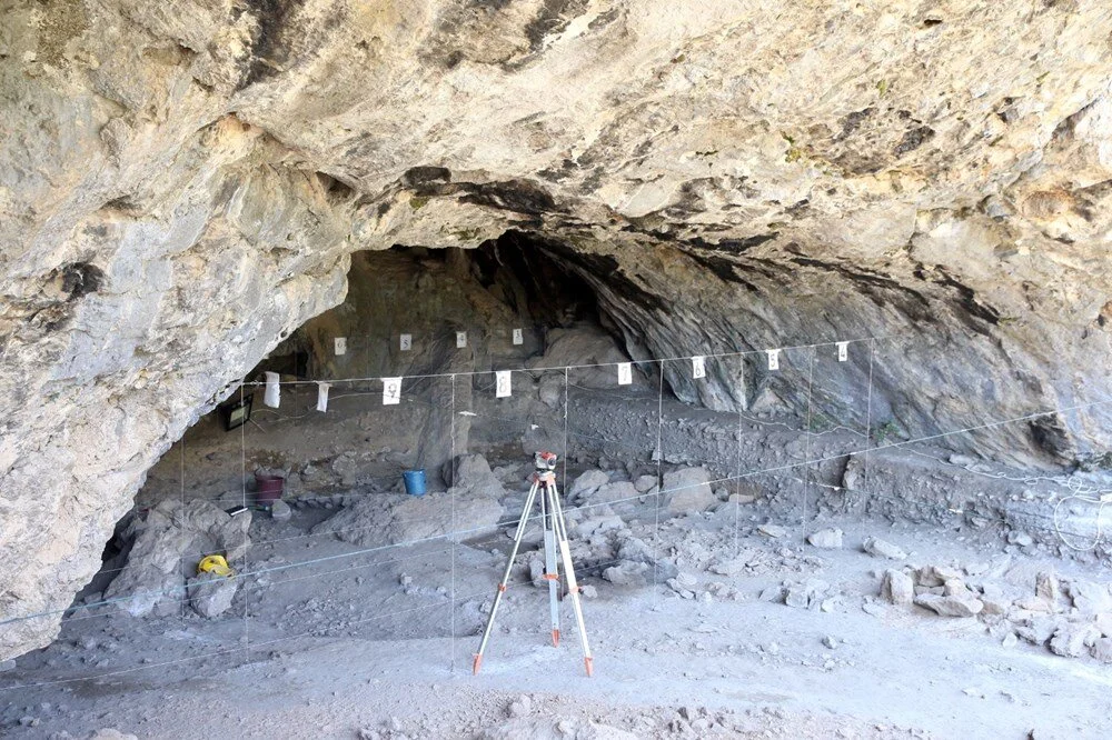 Kahramanmaraş’ta 13 Bin Yıllık Dikiş Malzemeleri Bulundu